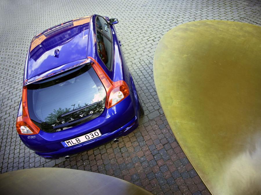  Volvo C30 R-Design 2008 года  (фото 25 из 26)